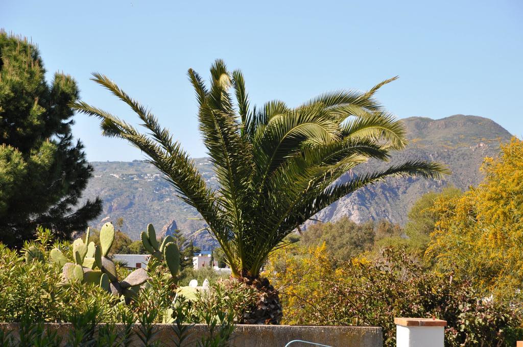 Titina Village Porto Vulcano  Exteriör bild