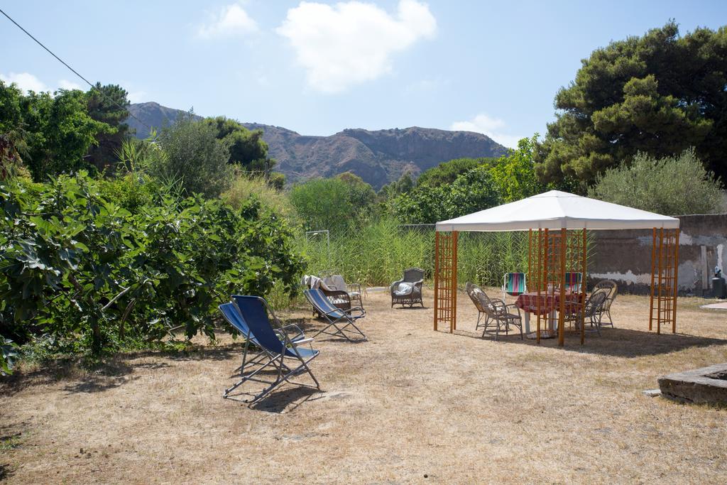Titina Village Porto Vulcano  Exteriör bild